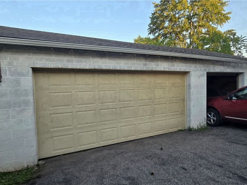 559 Patterson Avenue, Akron, OH 44310 Photo 2