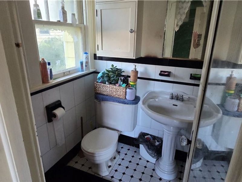 559 Patterson Avenue, Akron, OH 44310 Photo 9