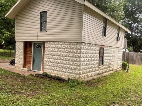 502 N Cleveland Avenue, Russellville, AR 72801