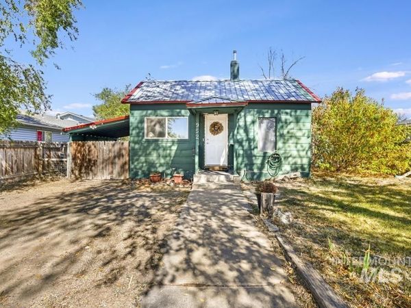 952 2nd Ave W, Twin Falls, ID 83301