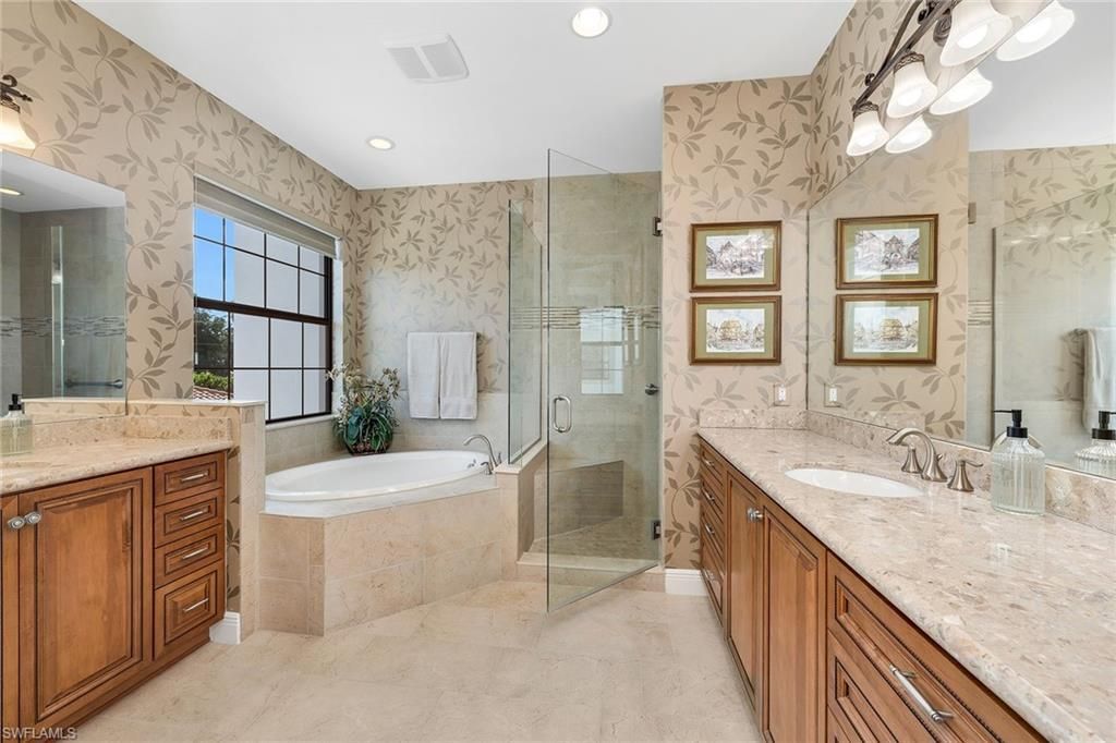 4520 Colony Villas Dr, Unit 2102, Bonita Springs, FL 34134 Photo