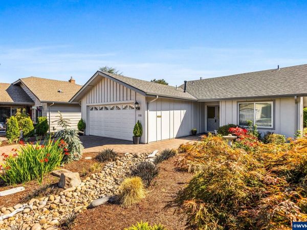 3318 Oakcrest Dr NW, Salem, OR 97304