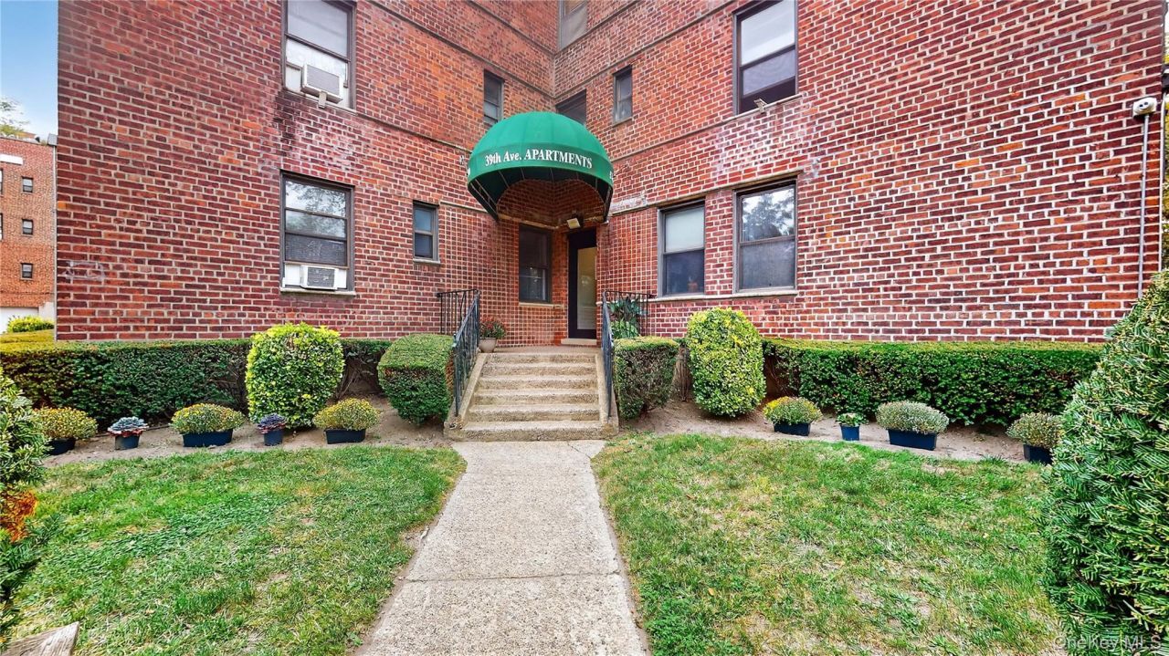 52-30 39th Avenue, Unit 2B, Woodside, NY 11377 Main Photo