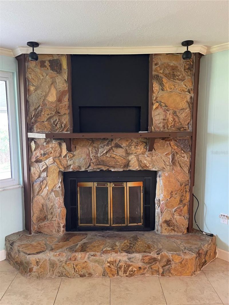 6067 43rd Terrace N, Kenneth City, FL 33709 Photo