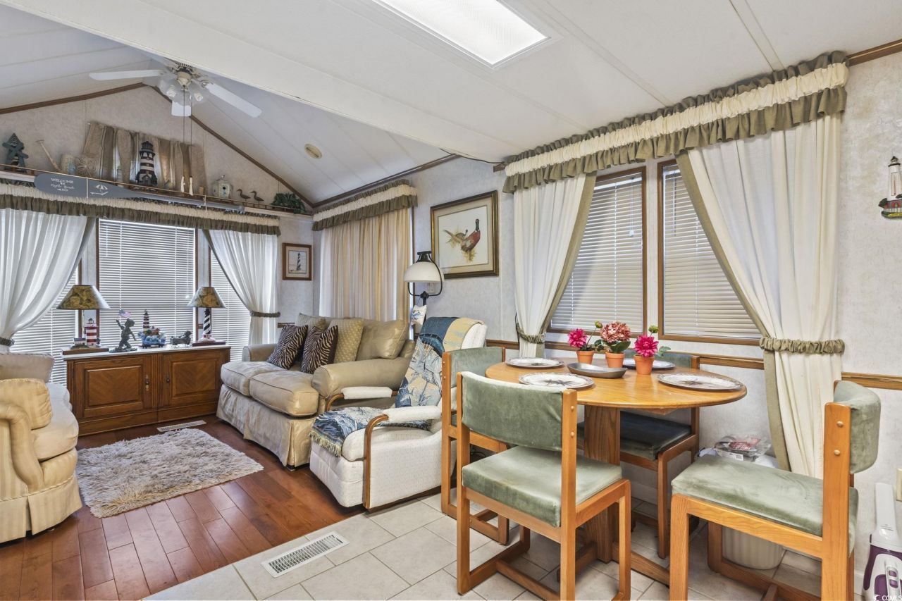 5400 Little River Neck Rd. Photo 11