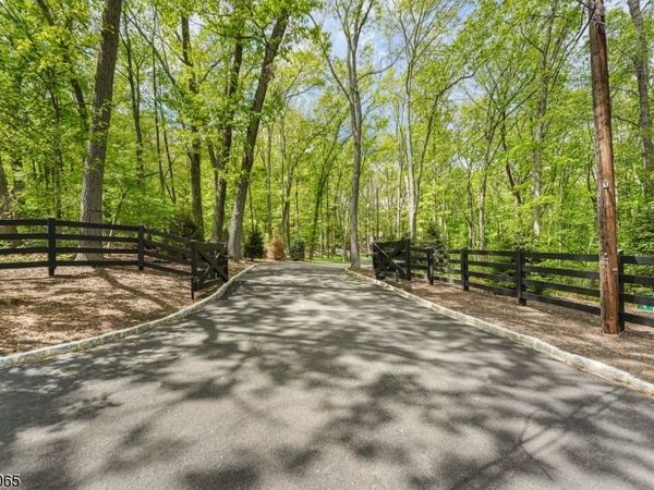 26 Danville Mountain Rd, Liberty, NJ 07838