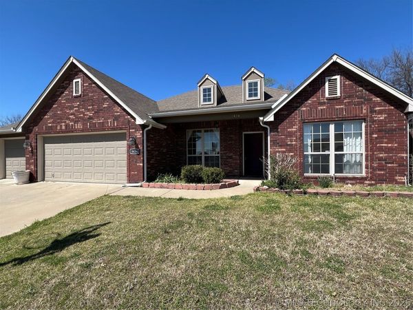 8434 N 76th East Avenue, Owasso, OK 74055