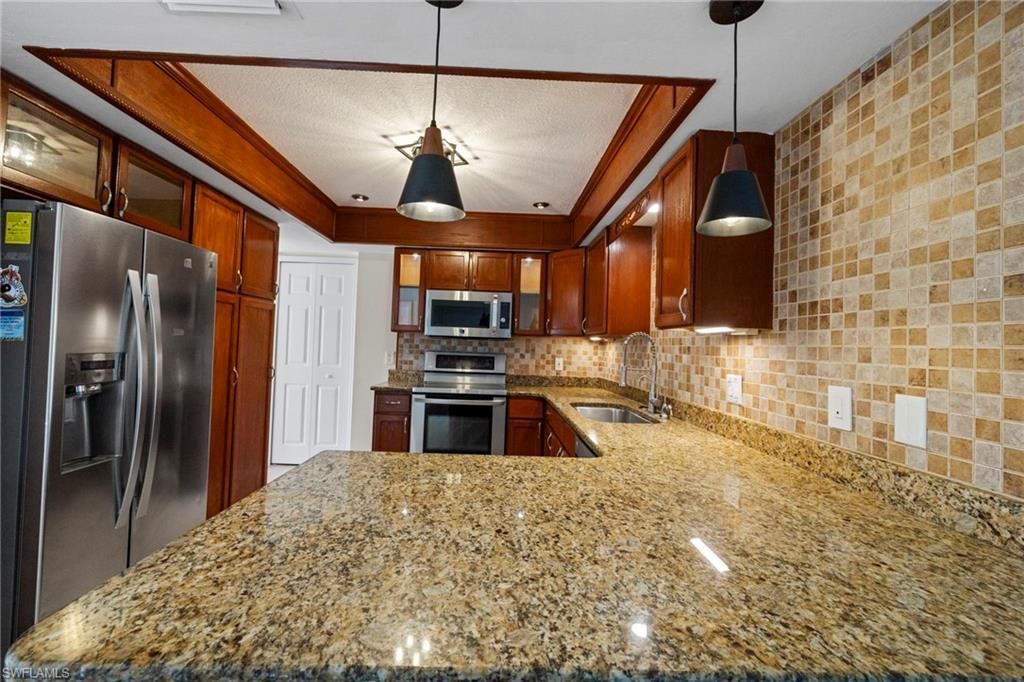 906 SW 7th Ct, Cape Coral, FL 33991 Photo