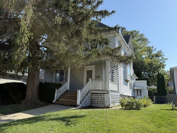 412 W Elm Street, Sycamore, IL 60178