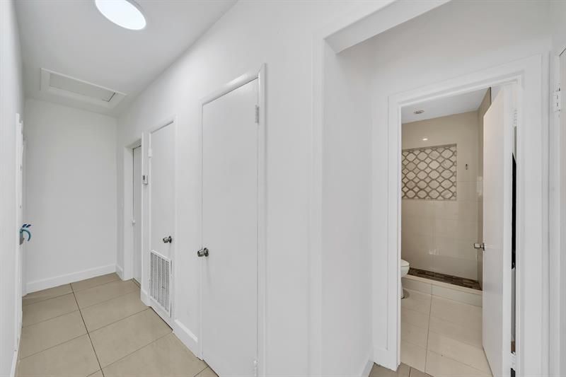 16010 NE 5th Avenue, Miami, FL 33162 Photo