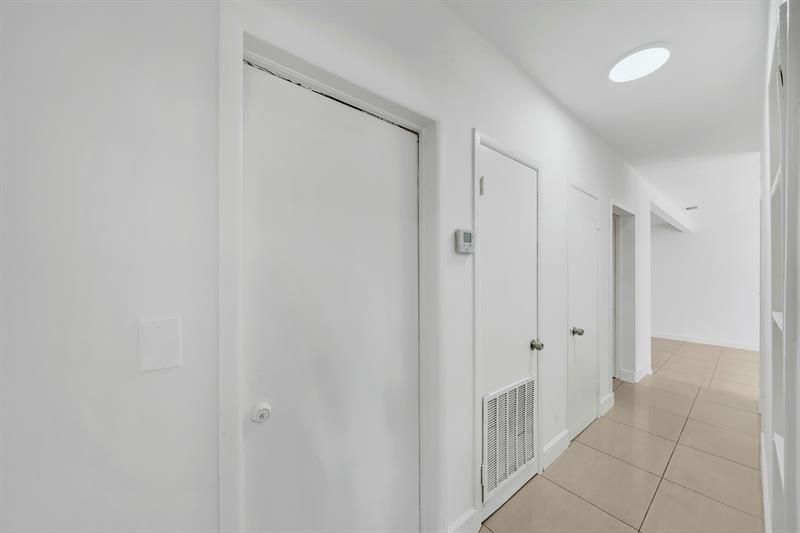 16010 NE 5th Avenue, Miami, FL 33162 Photo