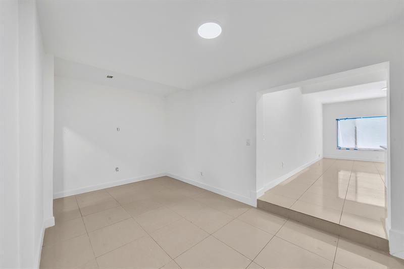 16010 NE 5th Avenue, Miami, FL 33162 Photo