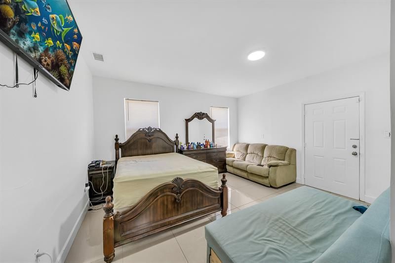 16010 NE 5th Avenue, Miami, FL 33162 Photo