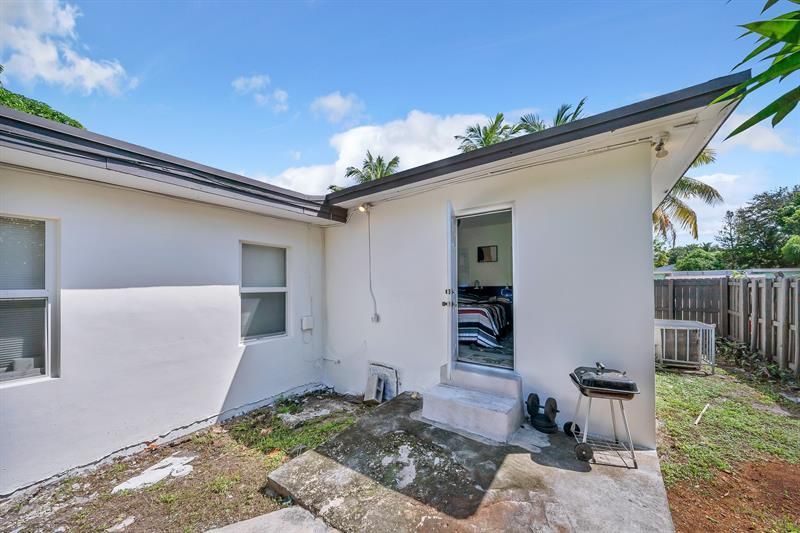 16010 NE 5th Avenue, Miami, FL 33162 Photo