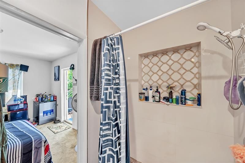 16010 NE 5th Avenue, Miami, FL 33162 Photo