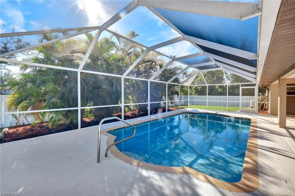 1121 NW 27th Ave, Cape Coral, FL 33993 Photo