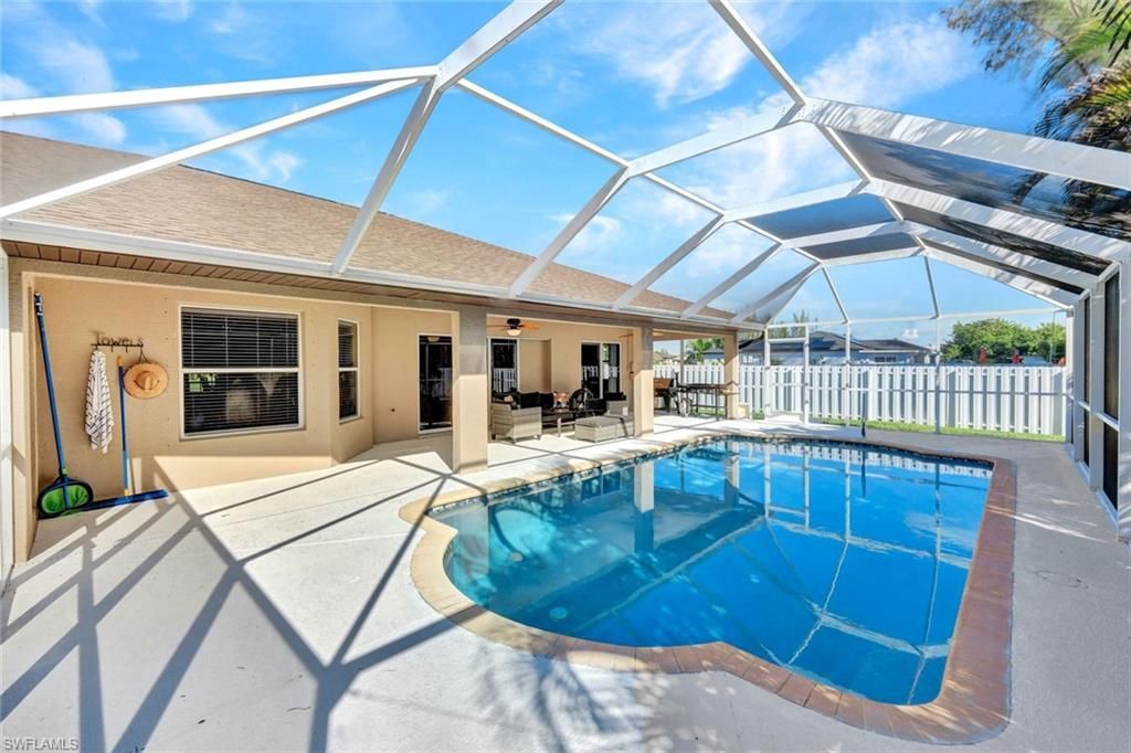 1121 NW 27th Ave, Cape Coral, FL 33993 Photo