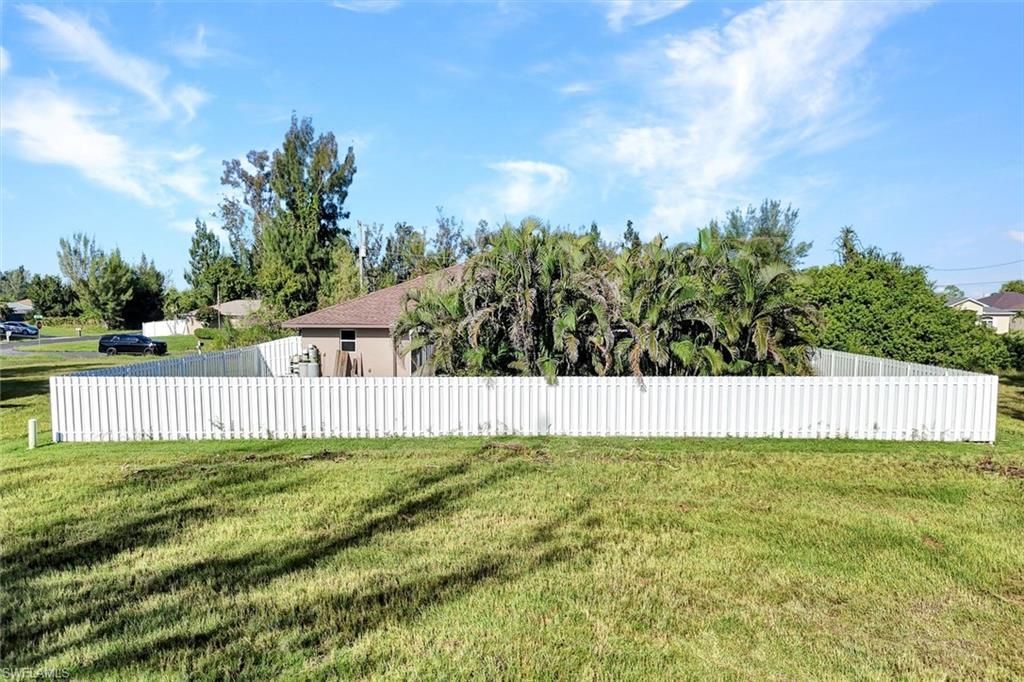 1121 NW 27th Ave, Cape Coral, FL 33993 Photo