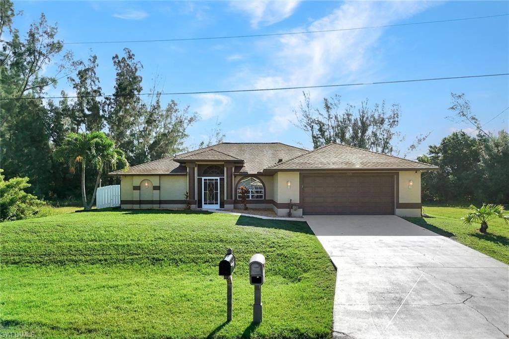 1121 NW 27th Ave, Cape Coral, FL 33993 Photo