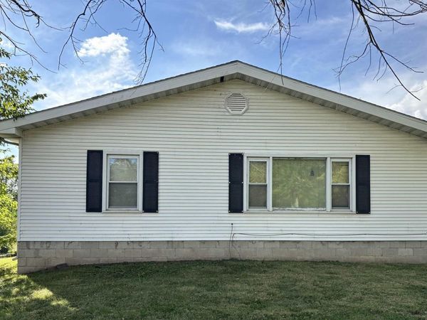 897 20TH Avenue, Roseville, IL 61473