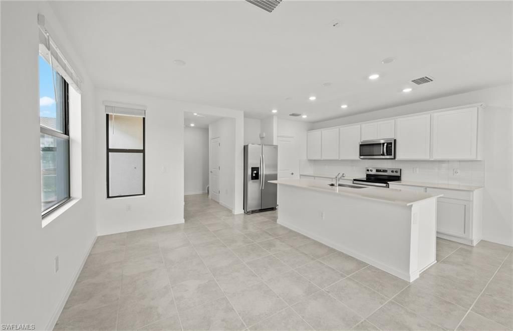 1636 Lake Jessup Cir, Cape Coral, FL 33909 Photo