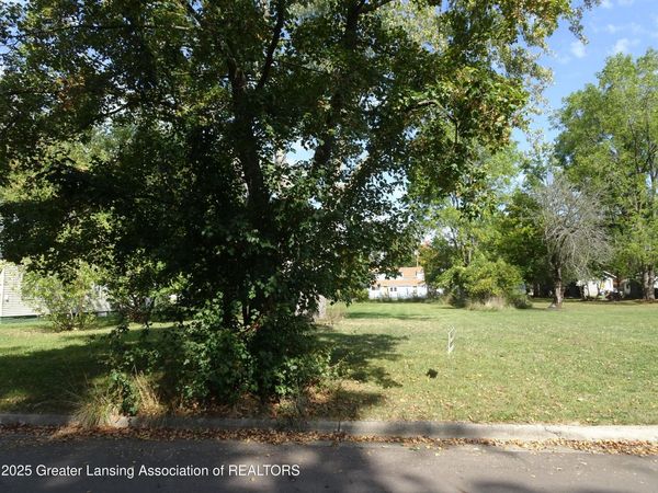 2416 Midwood Street, Lansing, MI 48911