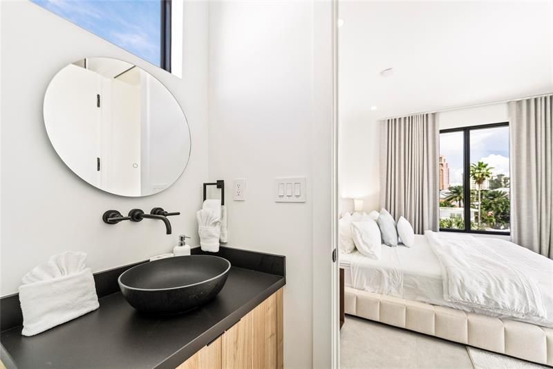 3320 NE 17th Street, Fort Lauderdale, FL 33305 Photo