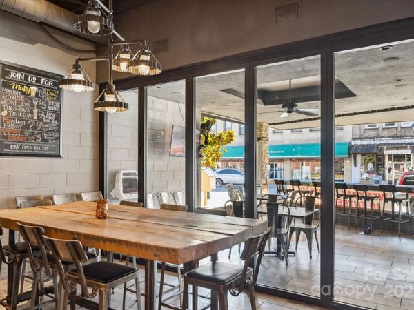 77 East Main Street, Franklin, NC 28734