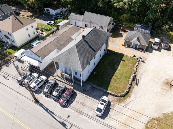 31-37 Leicester St, Oxford, MA 01537