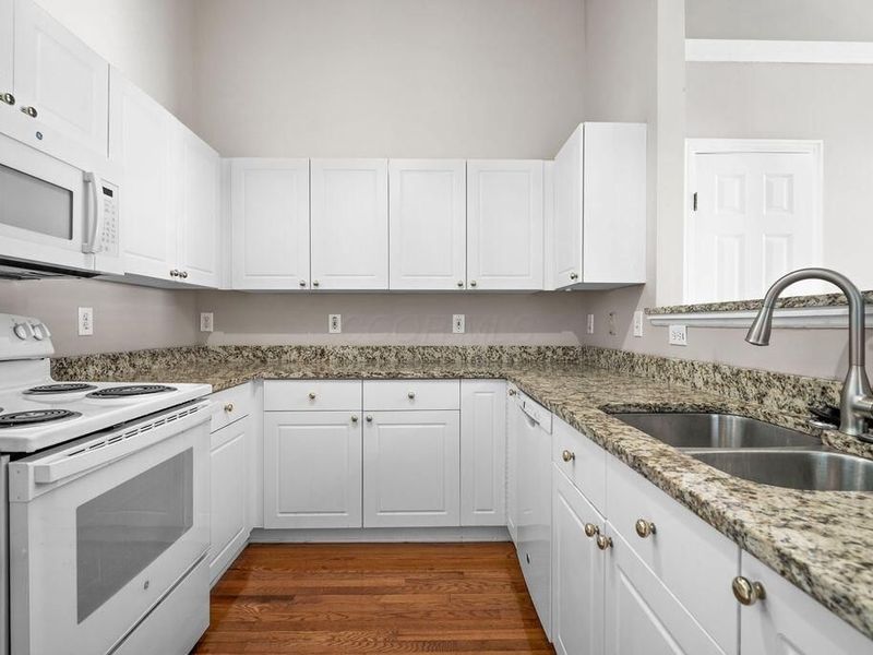 3999 Kensingwood Drive, Columbus, OH 43230 Photo 10