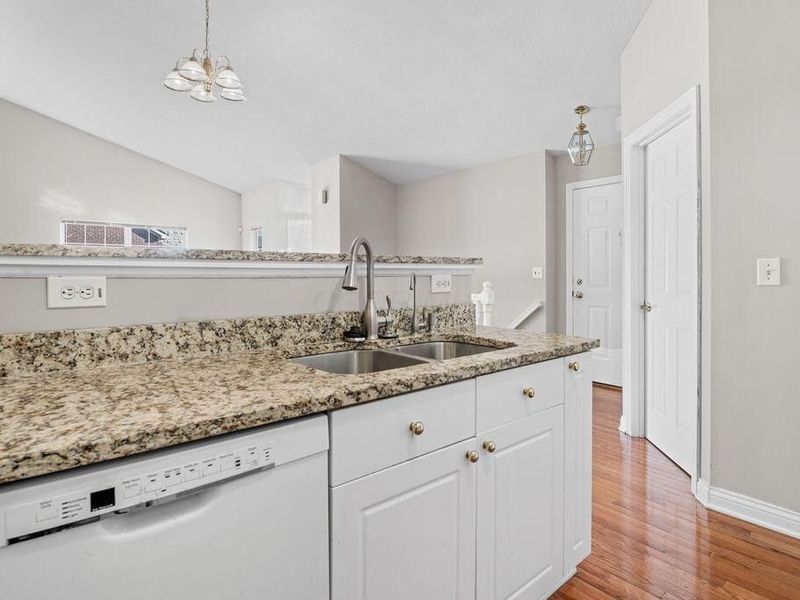 3999 Kensingwood Drive, Columbus, OH 43230 Photo 11