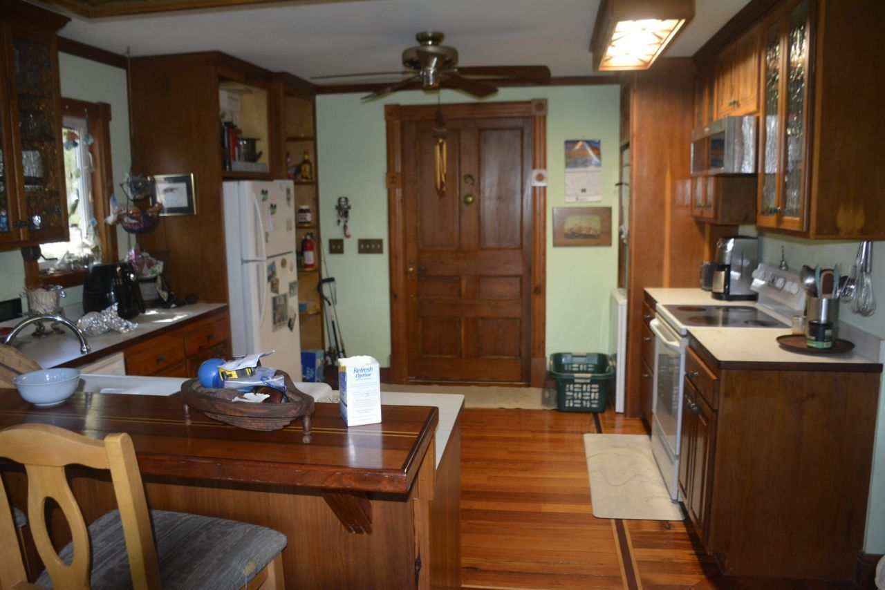 1042 Highway 174 Photo 15