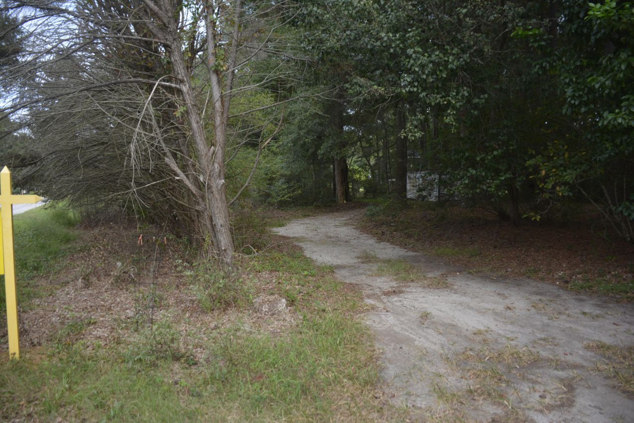 1042 Highway 174 Photo 17