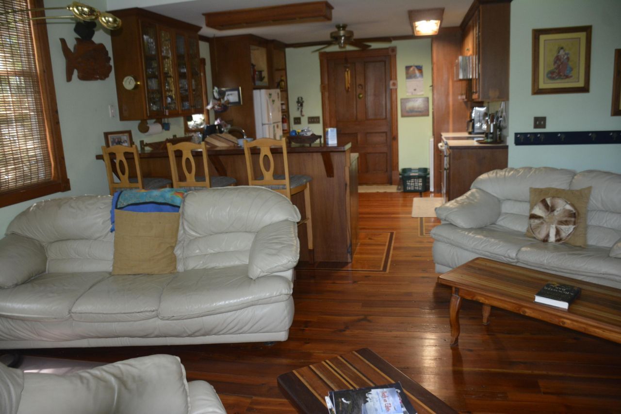 1042 Highway 174 Photo 19