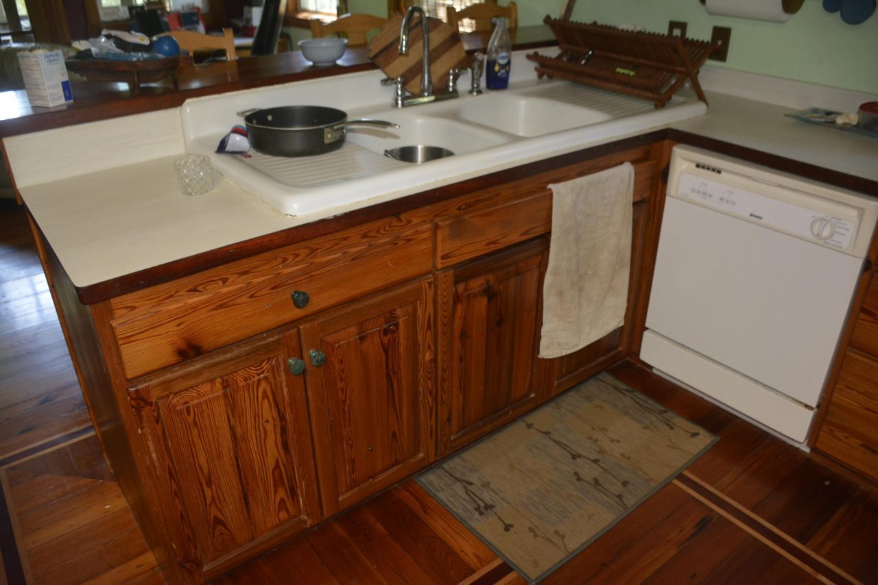 1042 Highway 174 Photo 7