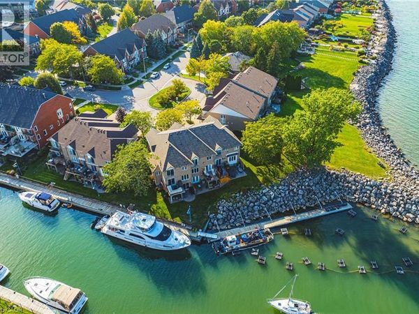 85 EDGEWATER Drive, Unit 6, Stoney Creek, ON L8E4Z2