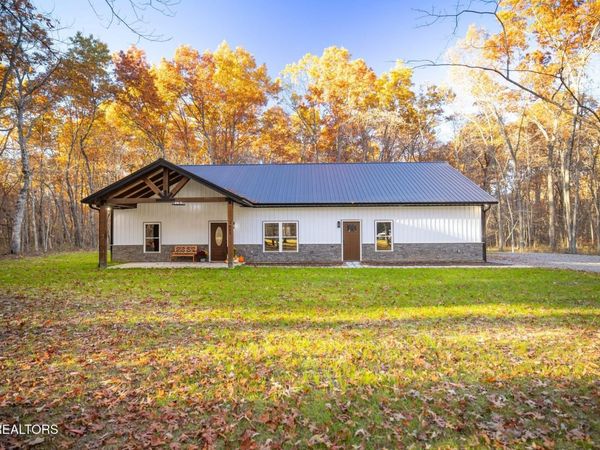 2662 Cumberland Lakes Drive, Monterey, TN 38574