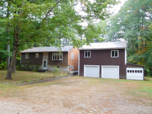 107 Riverside Drive, Mechanic Falls, ME 04256