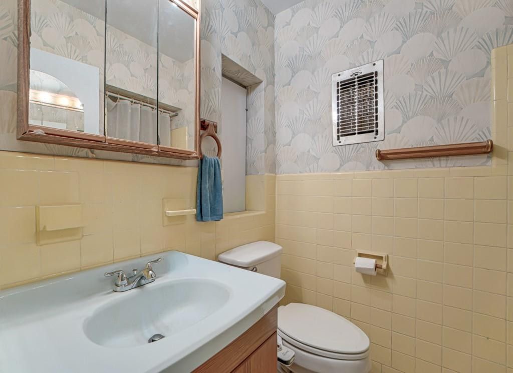 1122 Beach Road, Singer Island, FL 33404 Photo