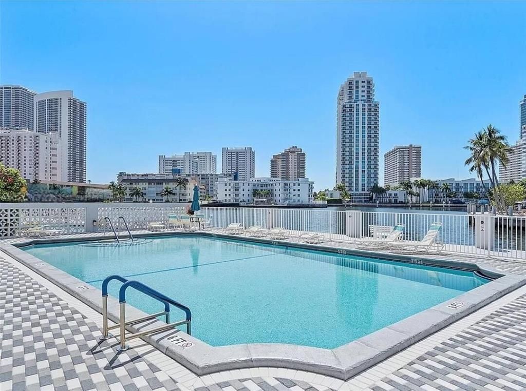 137 Golden Isles Drive, Unit 801, Hallandale Beach, FL 33009 Photo