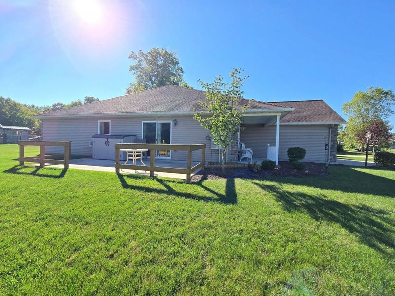 1909 Teakwood Drive, Ontario, OH 44906 Photo 4