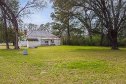 2604 Highway 78 photo 4