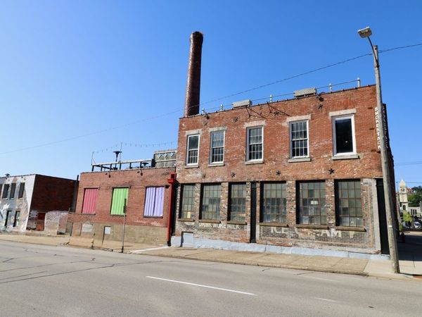 62 E 7th Street, Dubuque, IA 52001