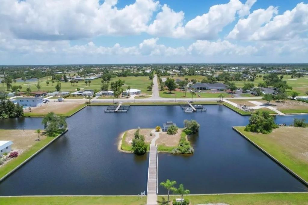 16 Tournament Road, Rotonda West, FL 33947 Photo