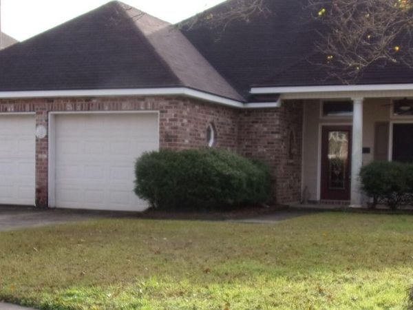107 Kings Harbour Drive, Lafayette, LA 70508