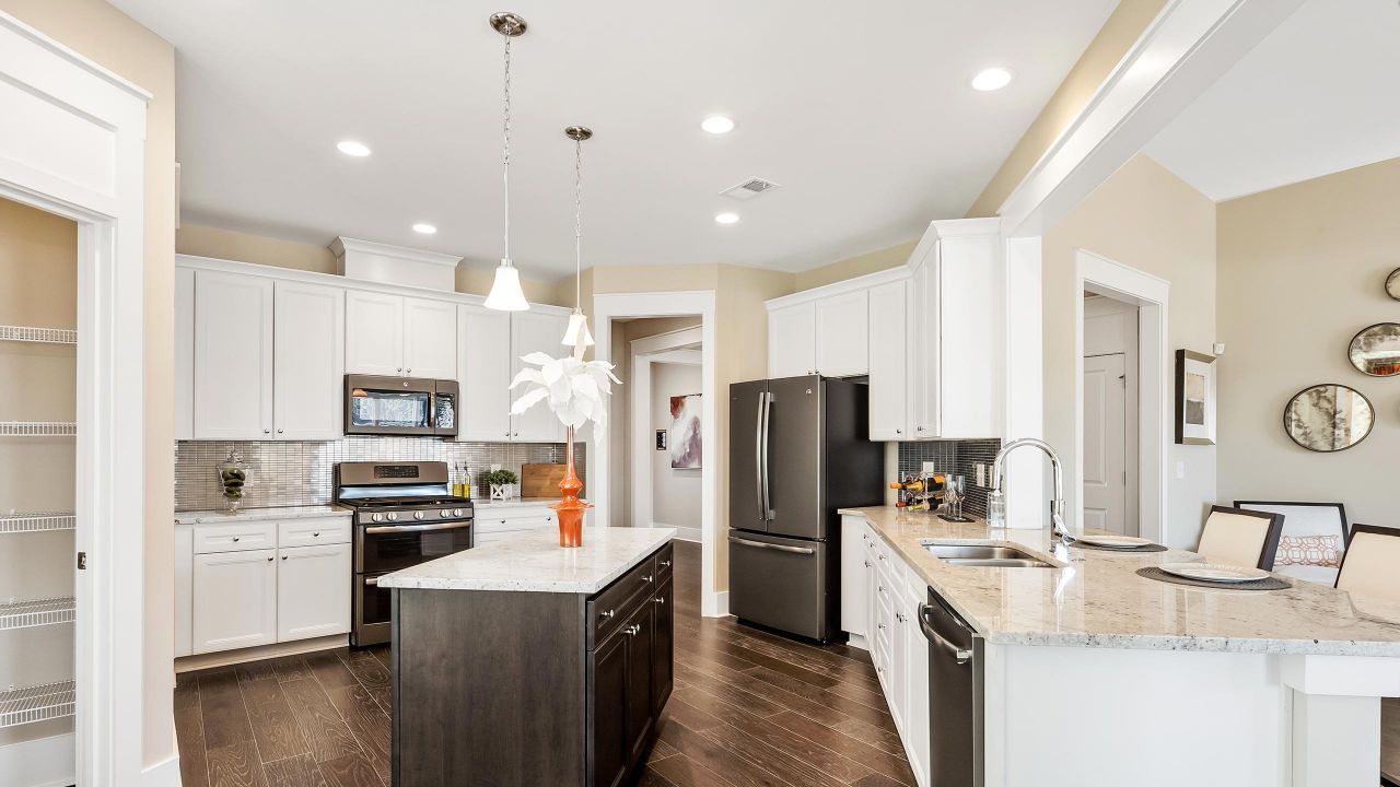 485 Hundred Oaks Parkway Photo 5