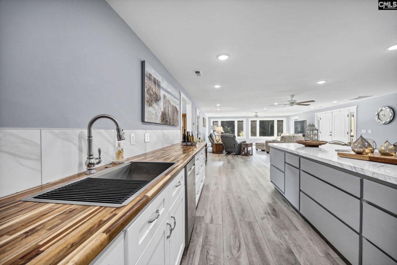 187 Peach Tree Street Photo 12