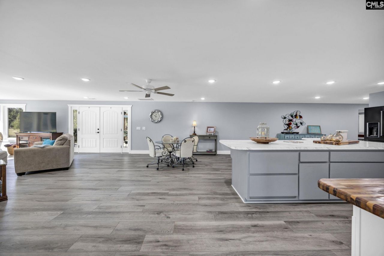 187 Peach Tree Street Photo 14