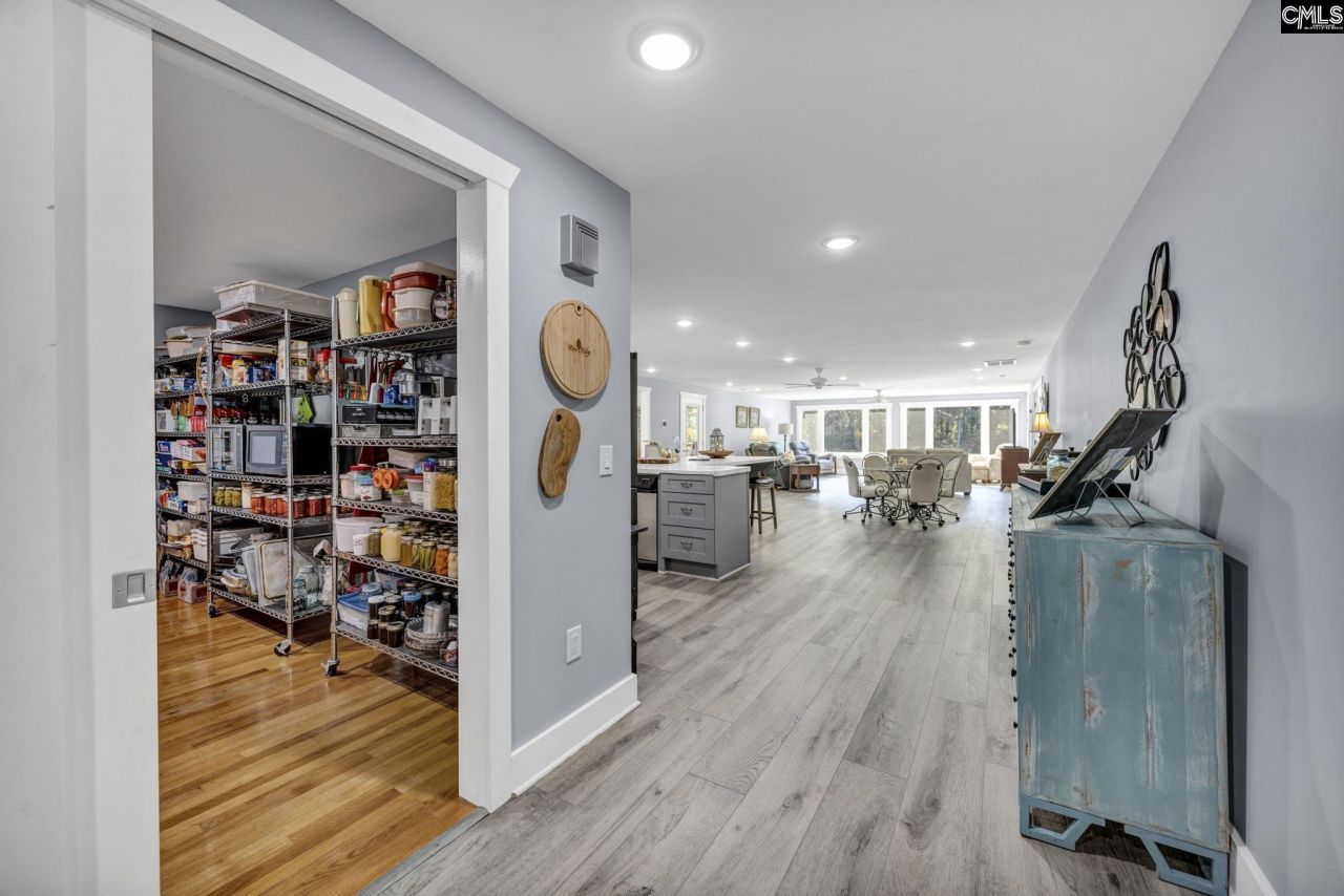 187 Peach Tree Street Photo 17