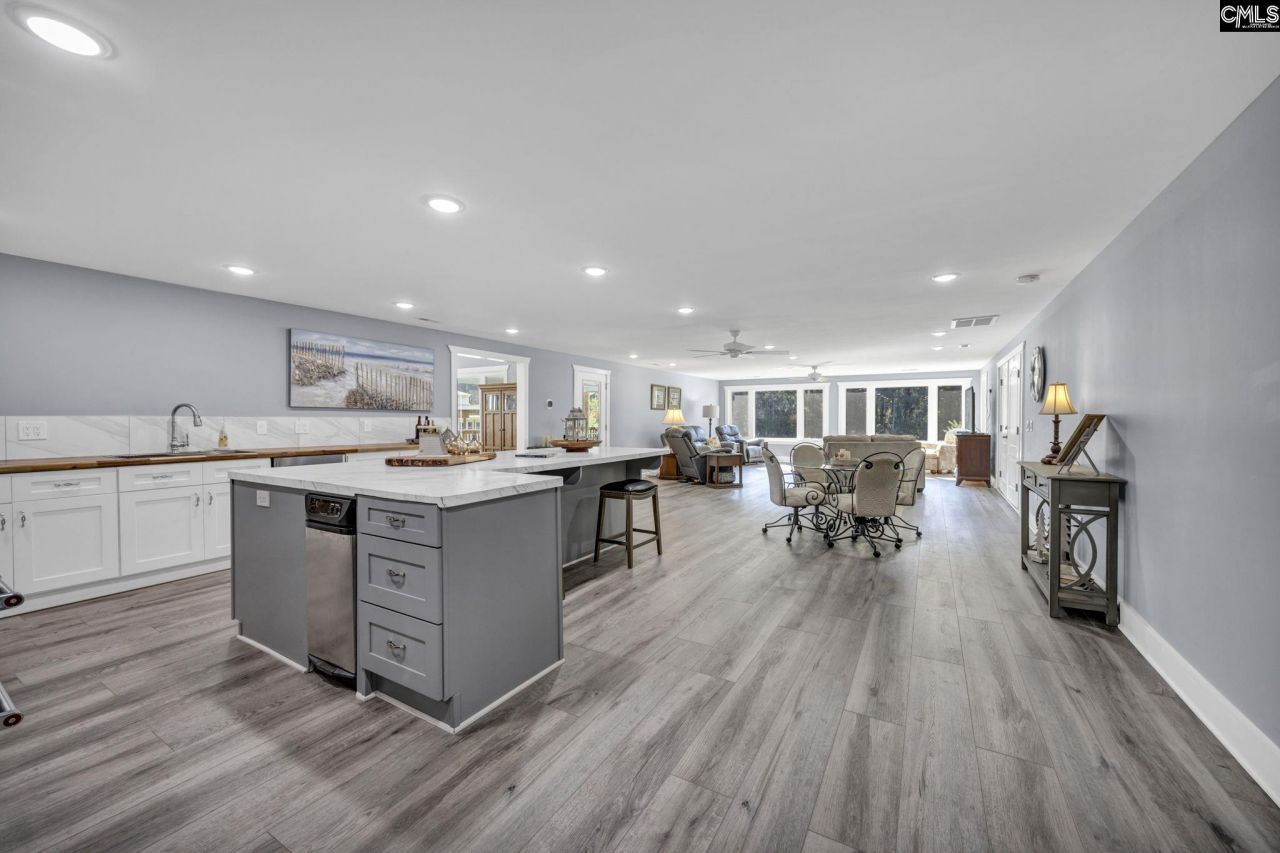 187 Peach Tree Street Photo 18